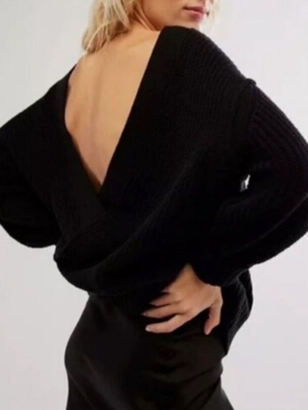 FREE PEOPLE We the Free Still a Fan Pullover Deep V-Back Sweater in Black Sz Sm